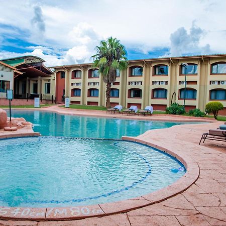 M'Kango Golfview Hotel Lusaka Exterior photo